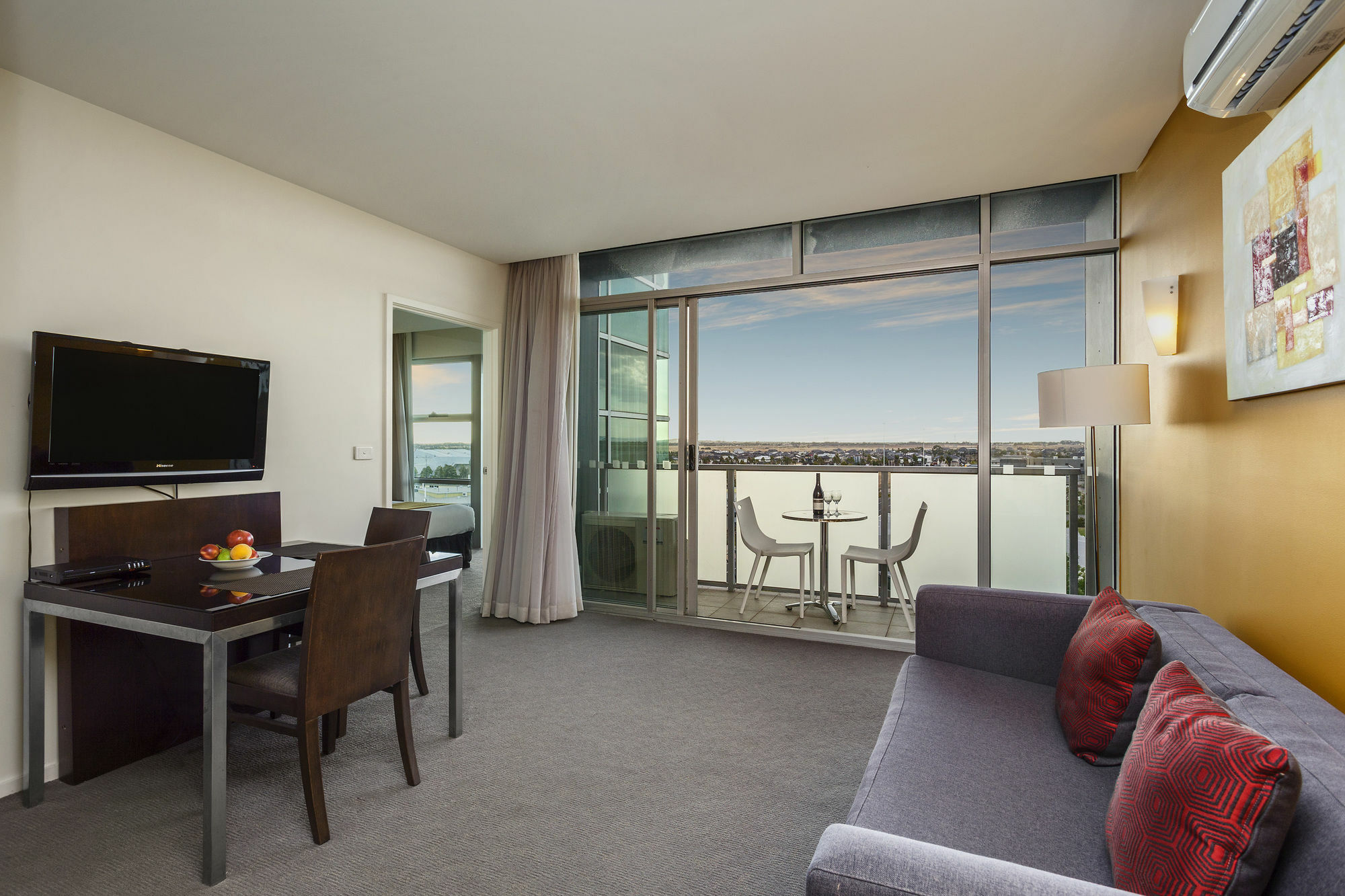 Aparthotel Quest 4*