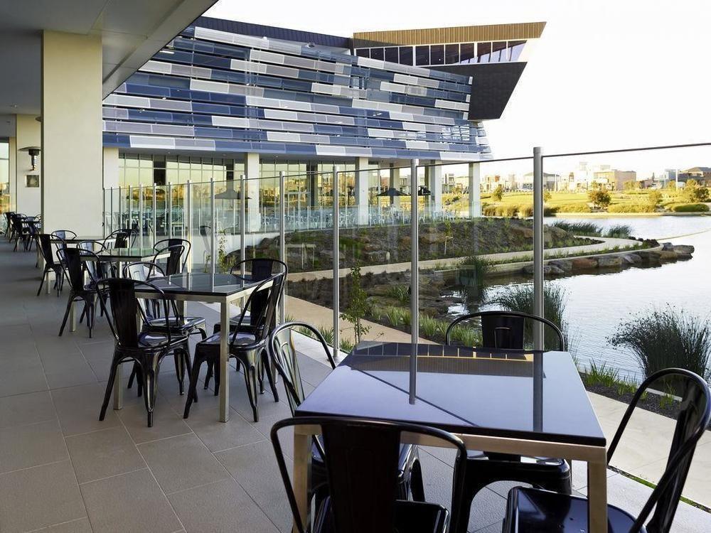Quest 4* Caroline Springs