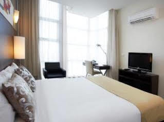 Aparthotel Quest 4*