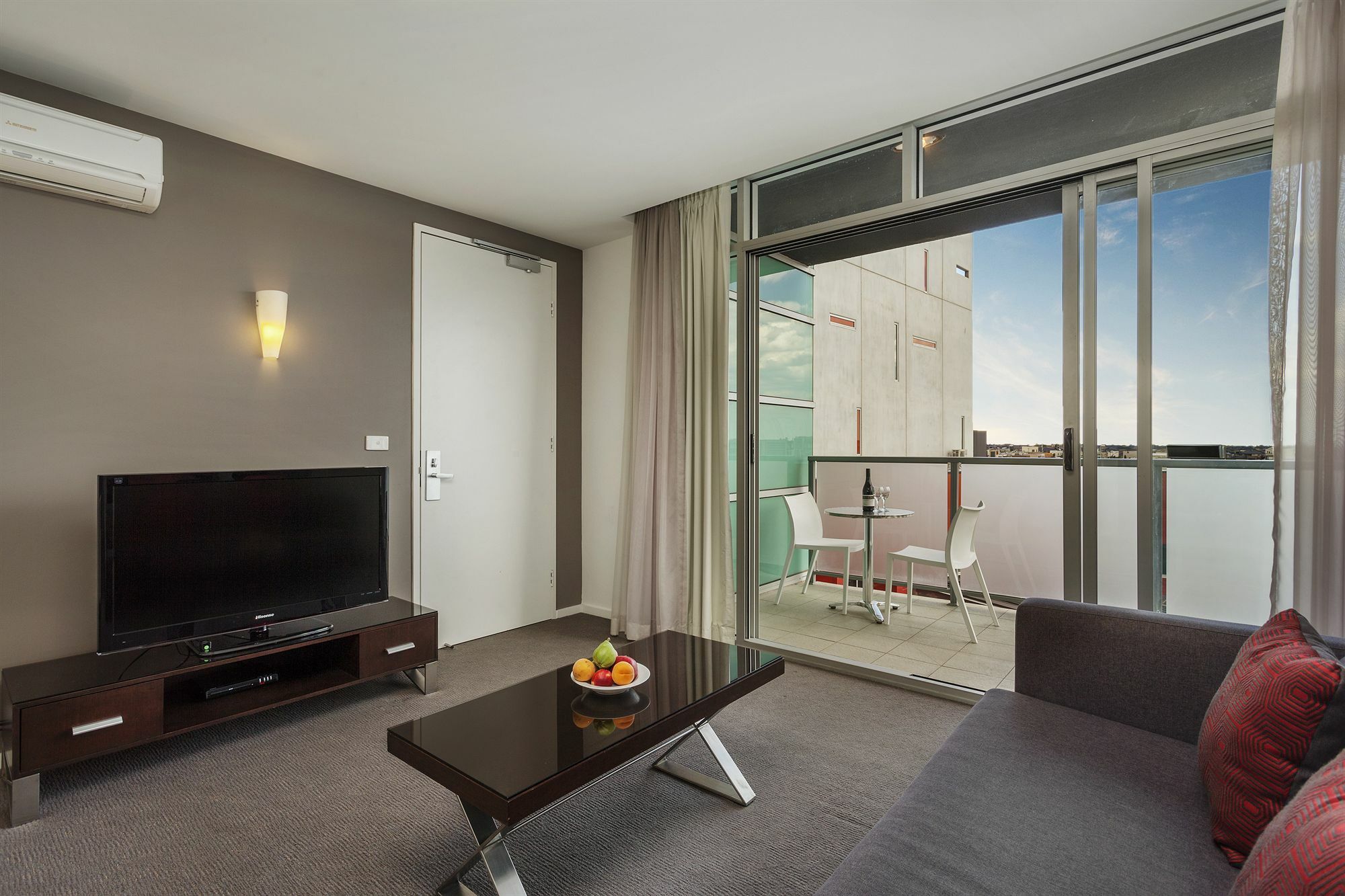 Aparthotel Quest 4*